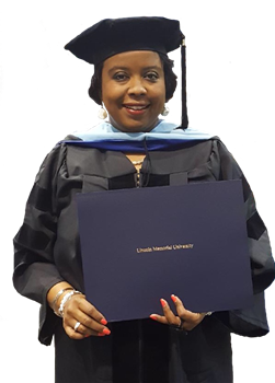 Assistant Principal Shalewa Thrash Earns a Doctorate Degree!