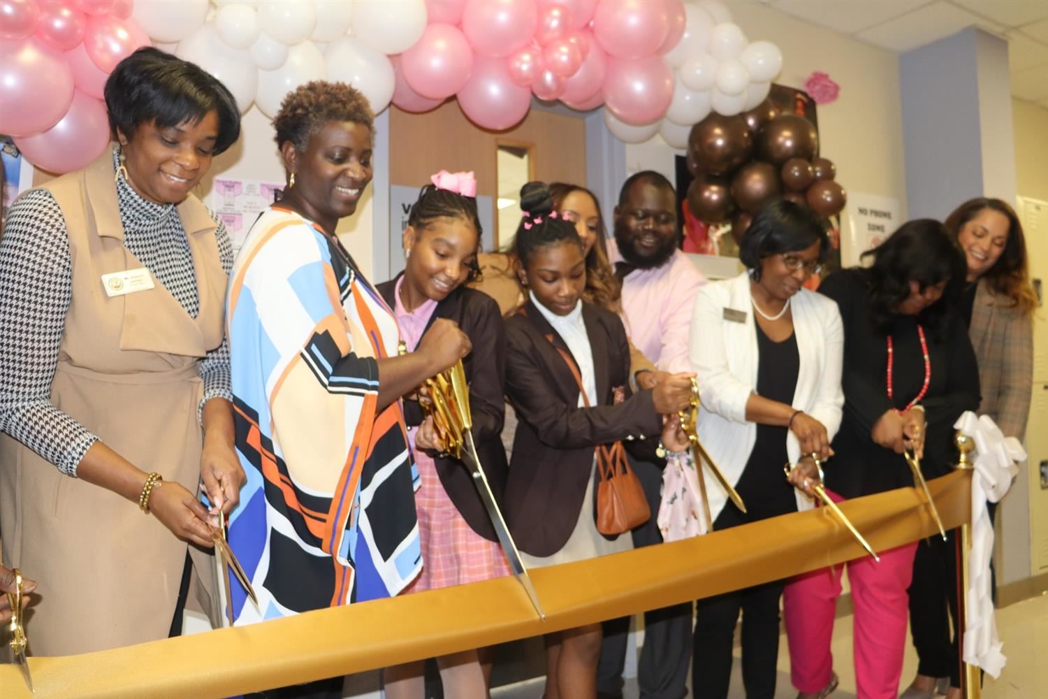  Verizon unveils 2 more Innovative Learning Labs with APS