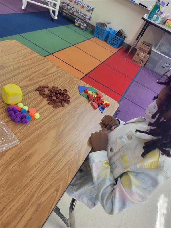 Sorting toys by texture