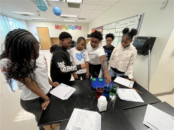 6th grade in the lab